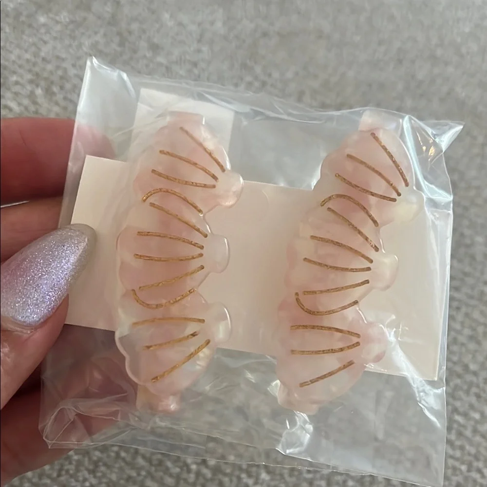 Pink Shell Hair Clips